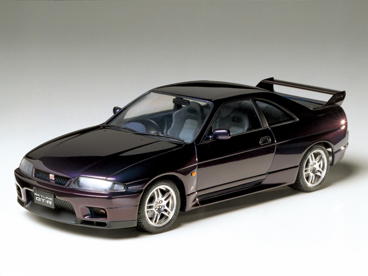 TAMIYA NISSAN SKYLINE GT-R V-SPEC - Image 2