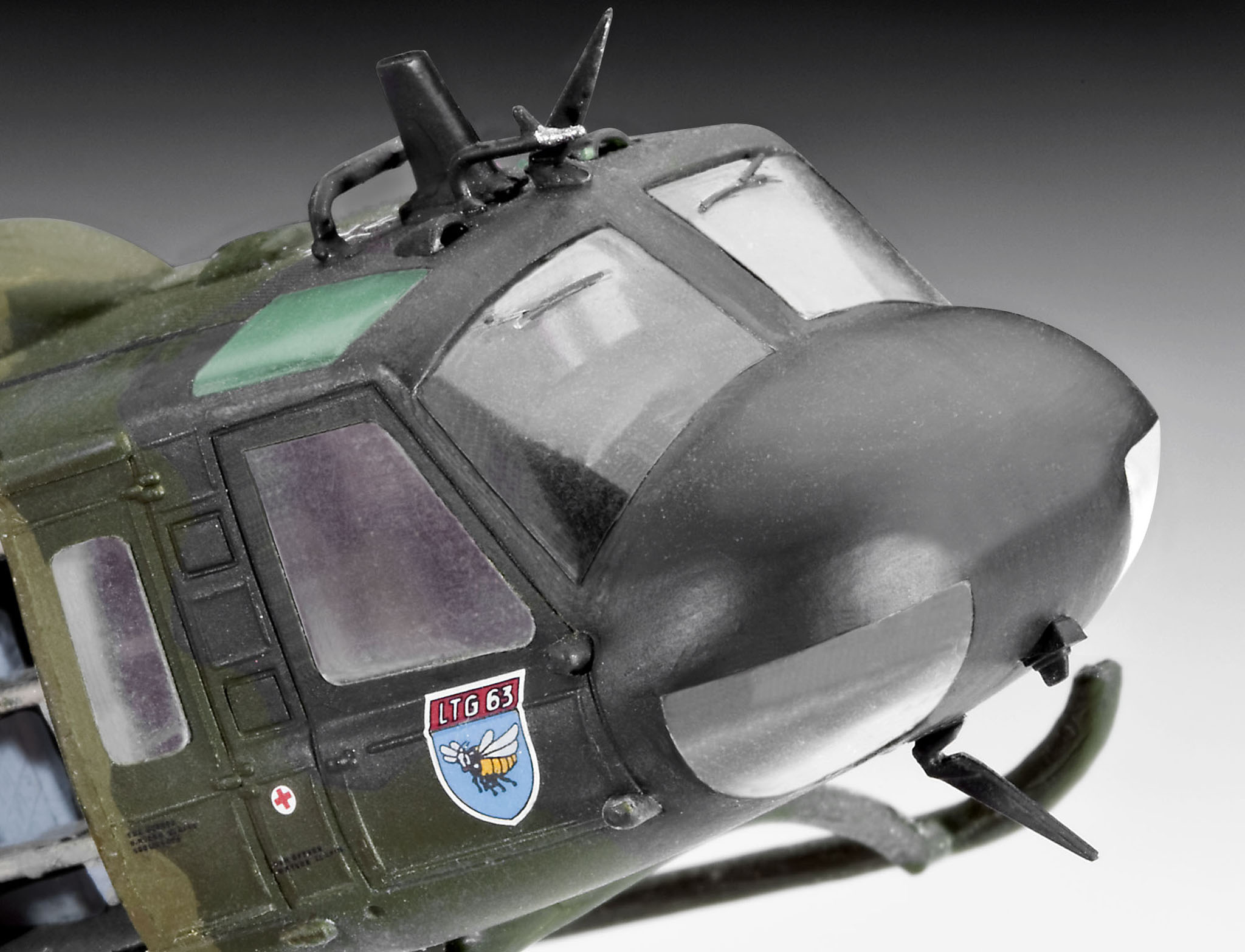 REVELL BELL UH-1D "SAR" - Image 3