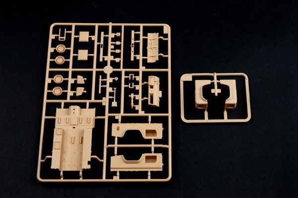 HOBBY BOSS DEFENDER 110 HARDTOP - Image 7