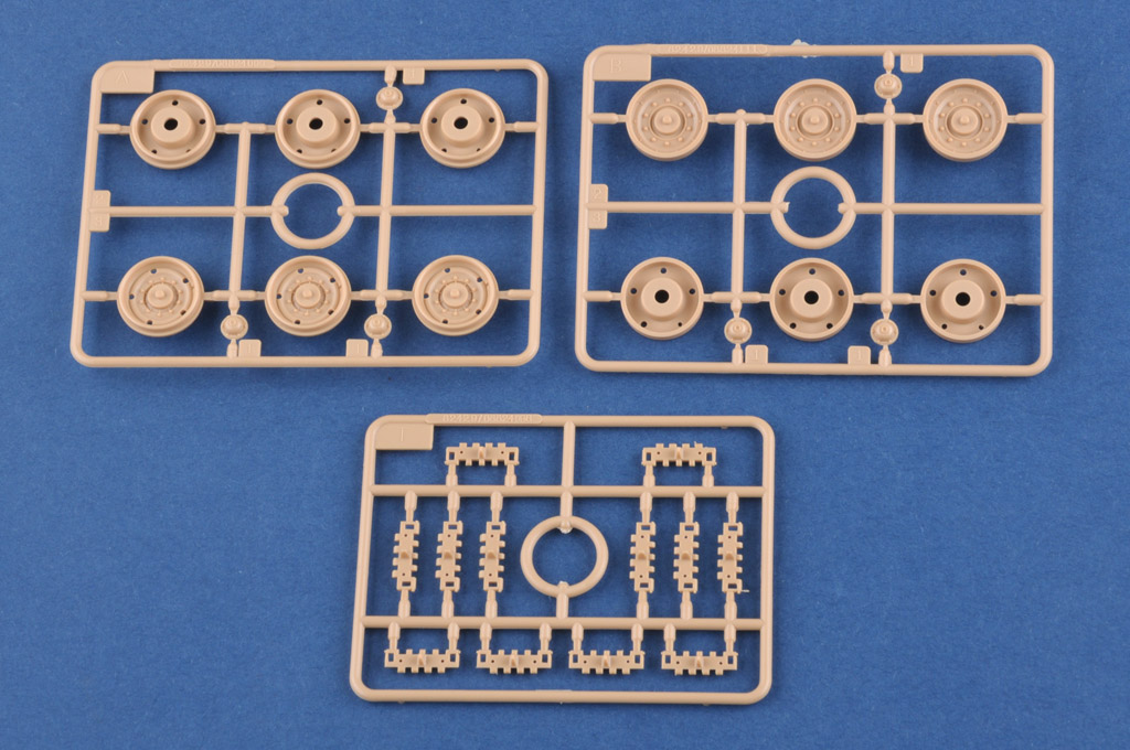 HOBBY BOSS IDF MERKAVA MK IV W/TROPHY - Image 13