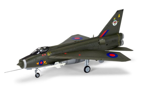 AIRFIX ENGLISH ELECTRIC LIGHTNING F.2A HANGING GIFT SET