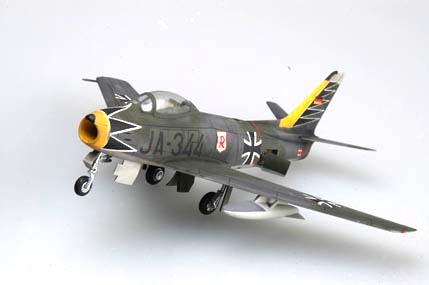 HOBBY BOSS EASY ASSEMBLY F-86F-40 "SABRE" - Image 4