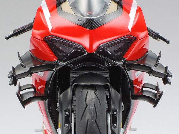 TAMIYA DUCATI SUPERLEGGERA V4 - Image 3