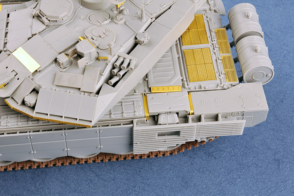 TRUMPETER RUSSIAN T-90S MODERNIZED - Image 19