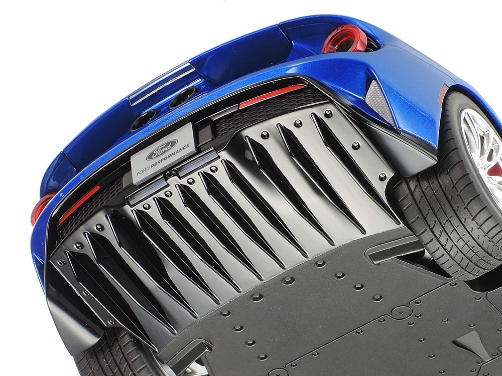 TAMIYA FORD GT - Image 10