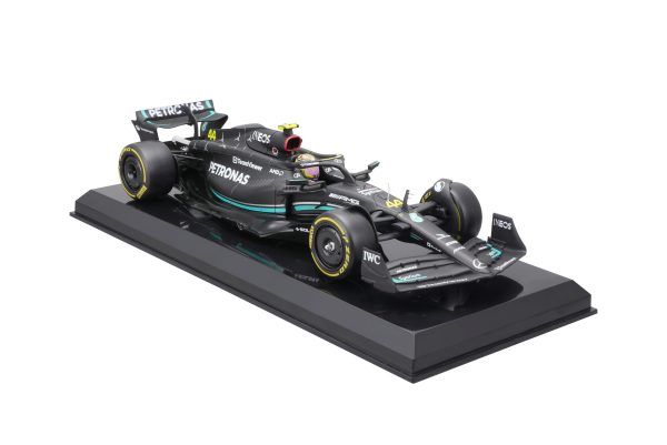 BBURAGO 1/24 MERCEDES AMG F1 W14 E PERFORMANCE 2023 #44 LEWIS HAMILTON - Image 8