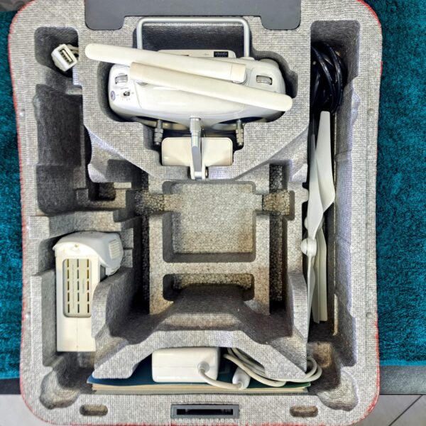 (USED) DJI PHANTOM 4 STANDARD - Image 2