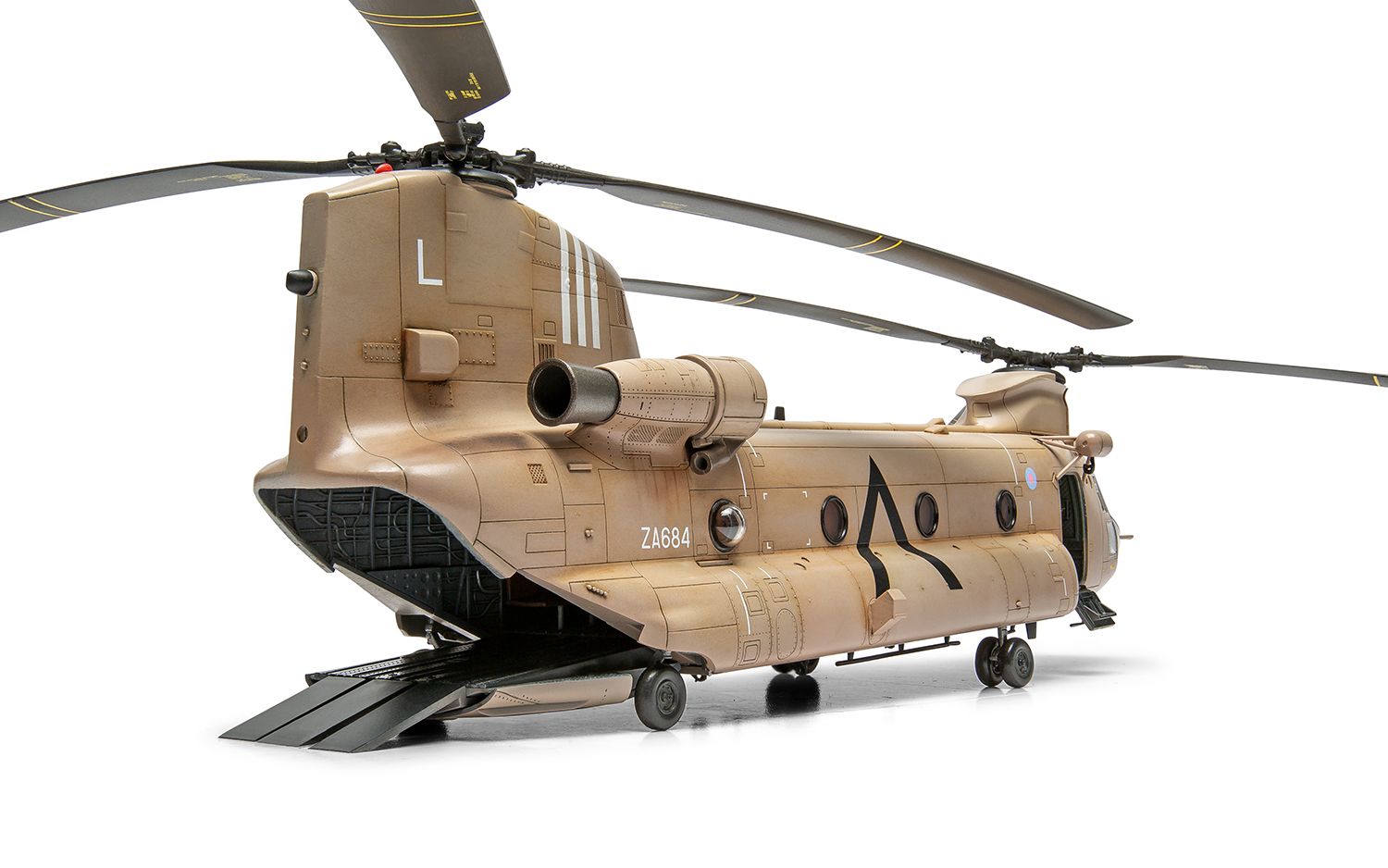 AIRFIX BOEING CHINOOK HC.1 - Image 8