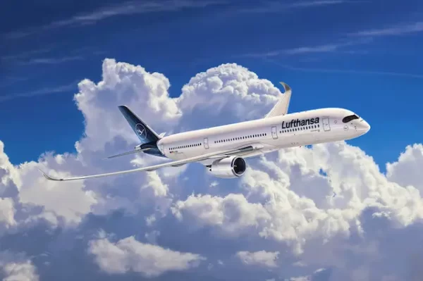 REVELL AIRBUS A350-900 "LUFTHANSA" NEW LIVERY - Image 7