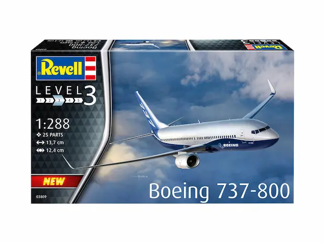 REVELL BOEING 737-800 - Image 3