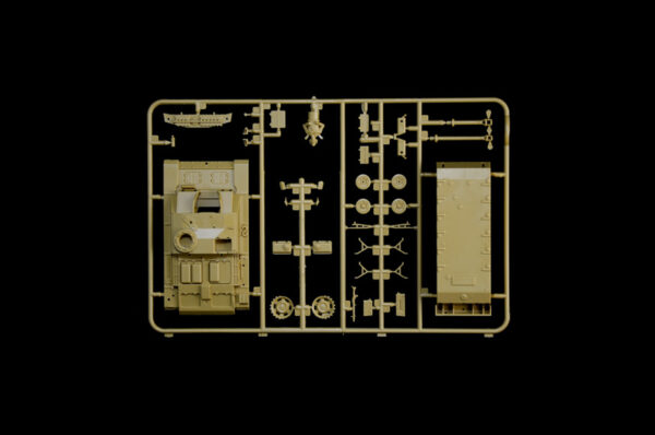 ITALERI STUG III - STURMHAUBITZE 105 - Image 8