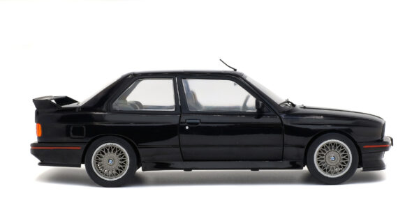 SOLIDO 1/18 BMW E30 SPORT EVO BLACK 1990 - Image 6