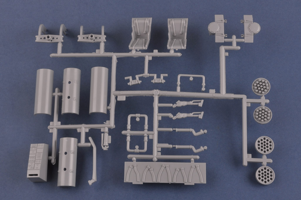 HOBBY BOSS UH-1 HUEY B - Image 6