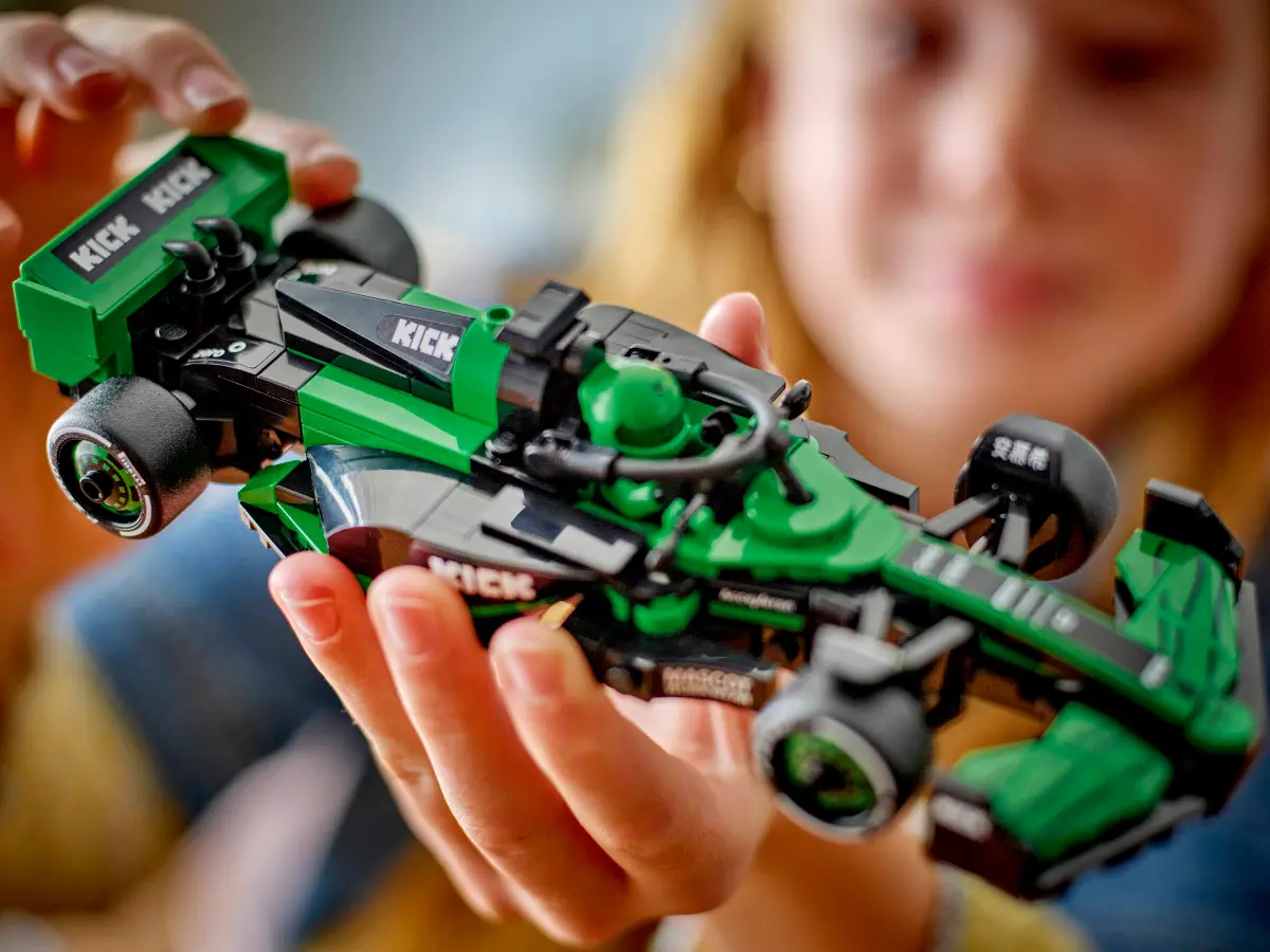 LEGO SPEED CHAMPIONS KICK SAUBER C44 - Image 8