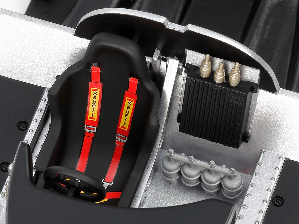 TAMIYA PORSCHE 962C JÄGERMEISTER - Image 6