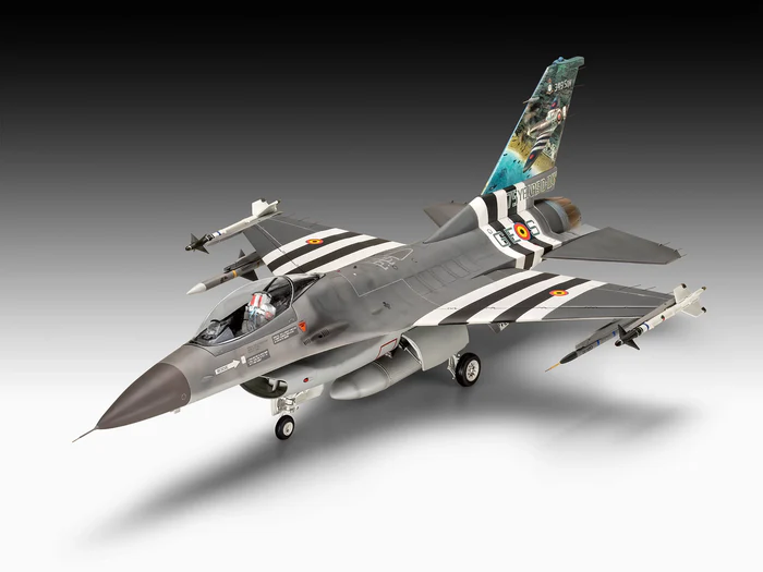 REVELL F-16 FALCON 50TH ANNIVERSARY - Image 10