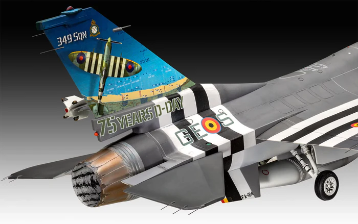 REVELL F-16 FALCON 50TH ANNIVERSARY - Image 5