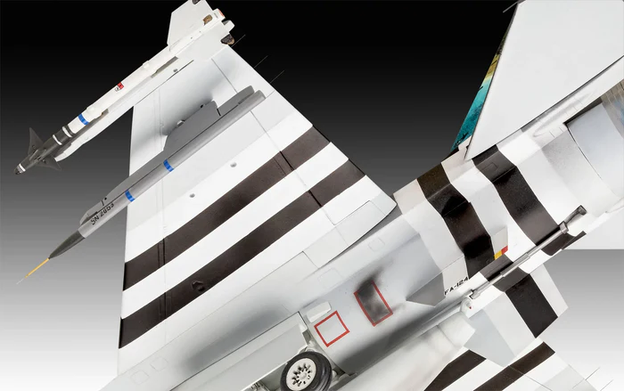 REVELL F-16 FALCON 50TH ANNIVERSARY - Image 7