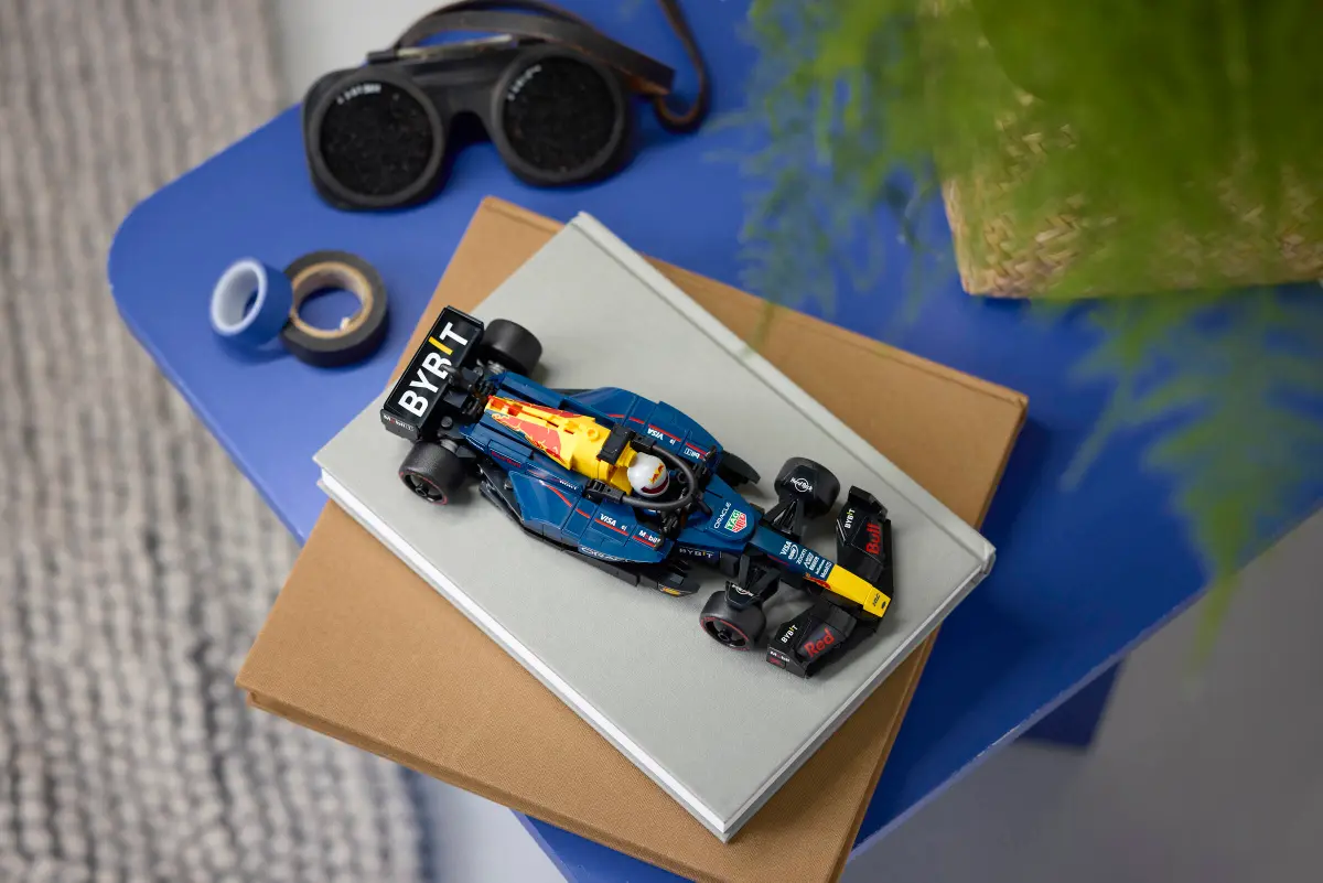 LEGO SPEED CHAMPIONS ORACLE RED BULL RACING RB20 - Image 9