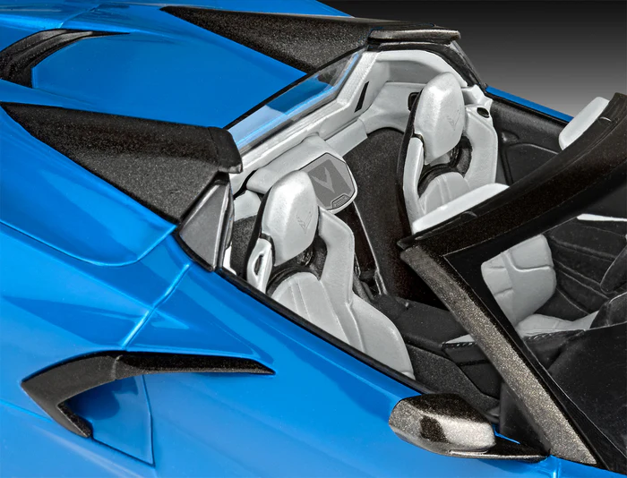 REVELL CORVETTE C8 CONVERTIBLE - Image 11