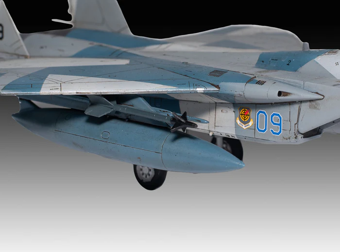 REVELL BOEING F-15C EAGLE - Image 3